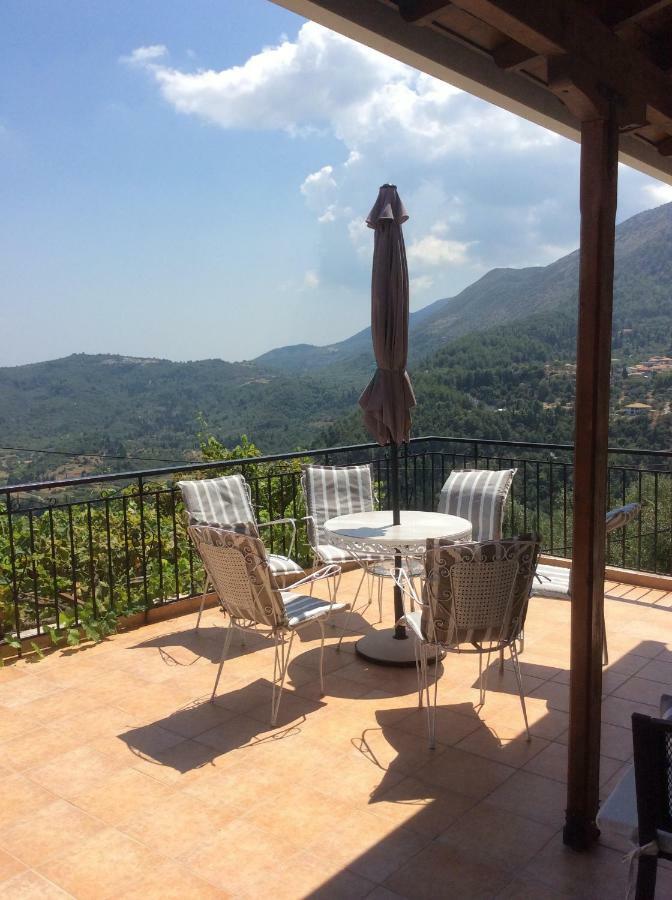 Christos House Villa Kariá Buitenkant foto