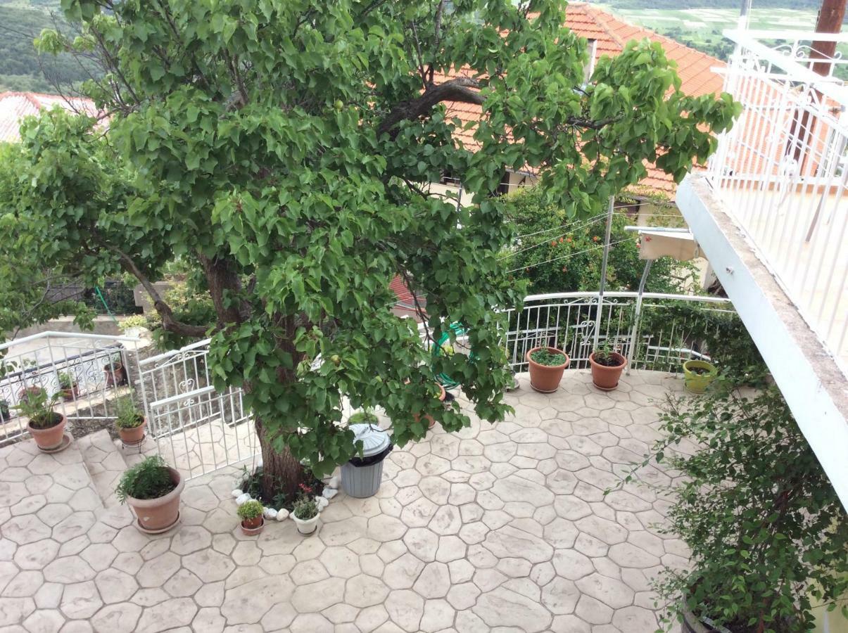 Christos House Villa Kariá Buitenkant foto